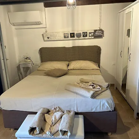 La Voce Del Mare Apartment *